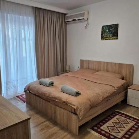 Kalpazo Myslym Shyri Tirana Exterior foto