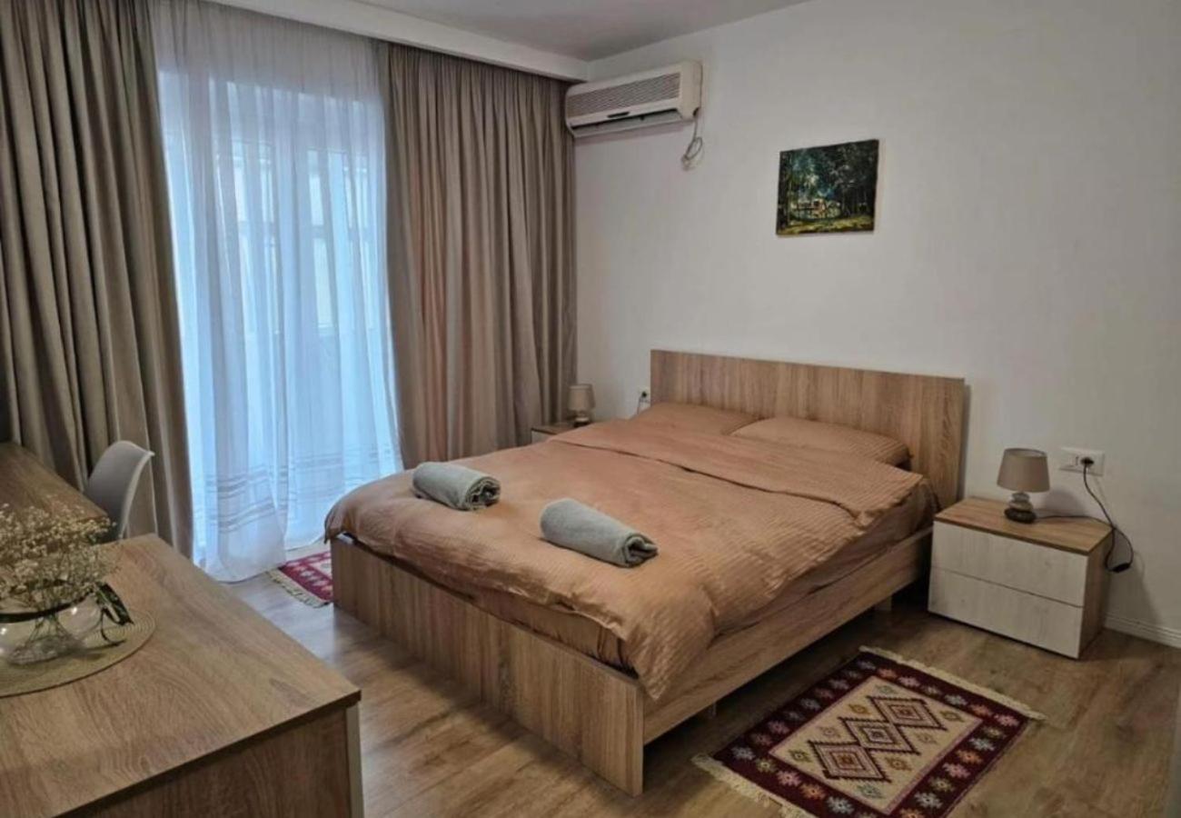 Kalpazo Myslym Shyri Tirana Exterior foto